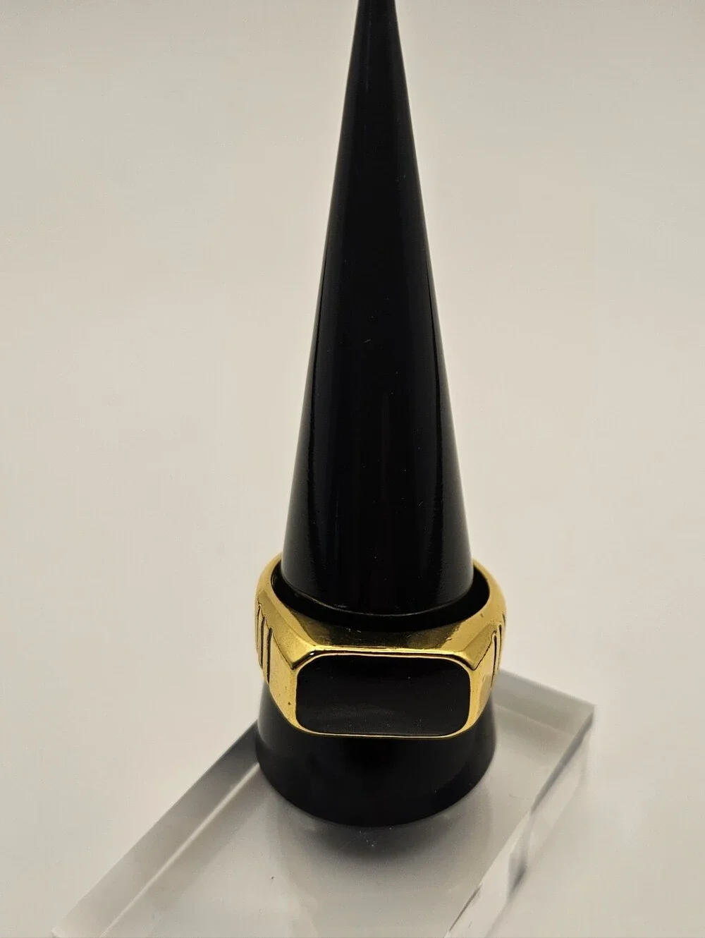 N/A gold tone
